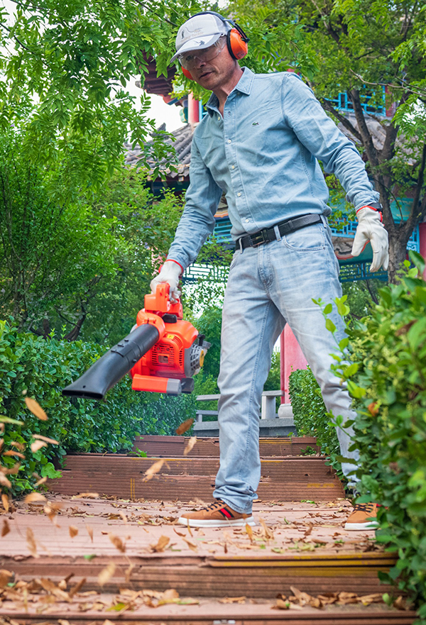 Leaf blowers