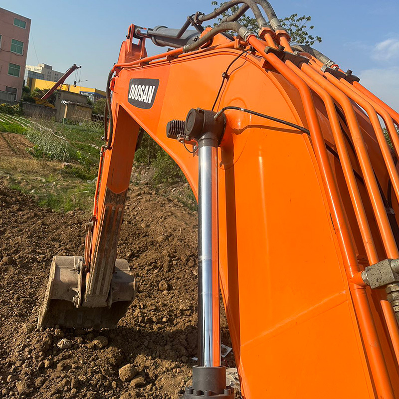 Wheeled Excavator DX215-9CN