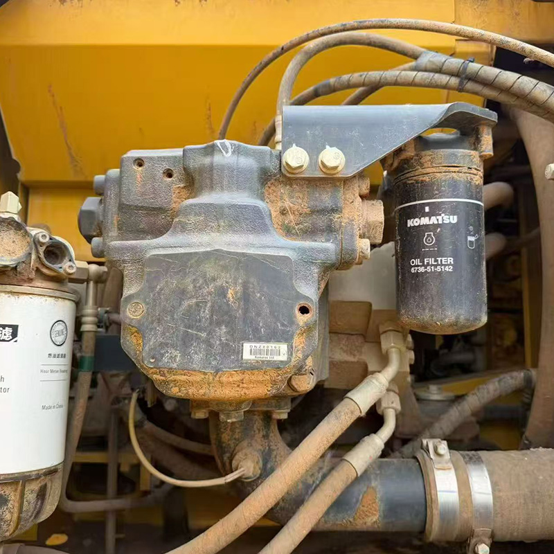 Komatsu PC210LC-8MO