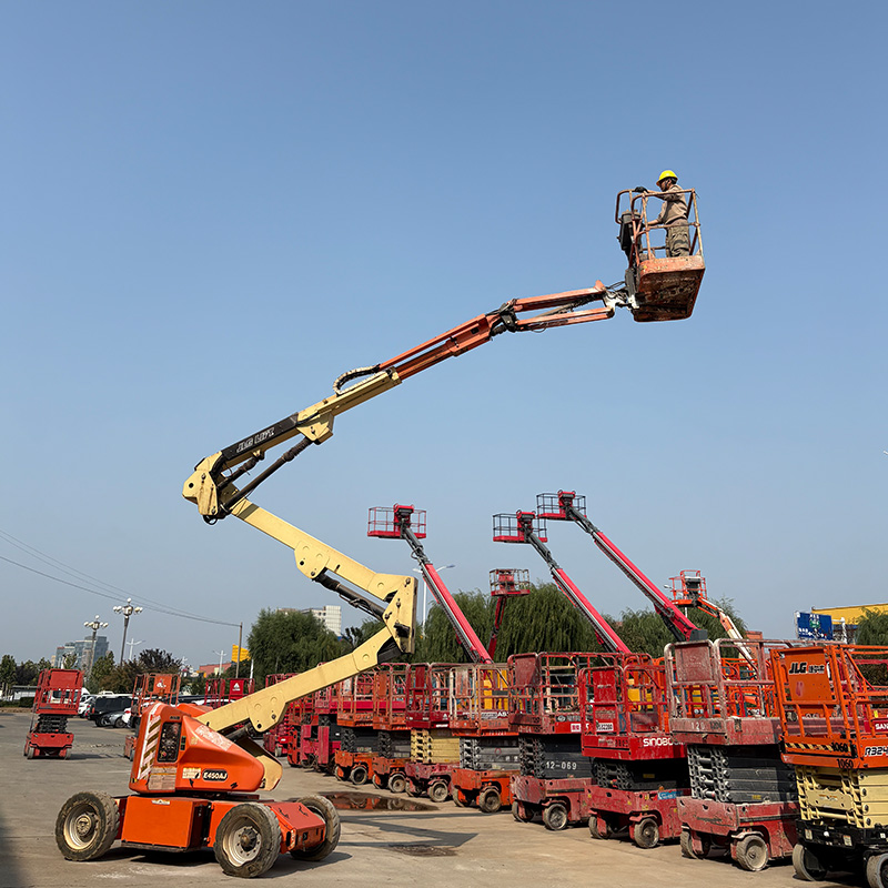 JLG E450AJ