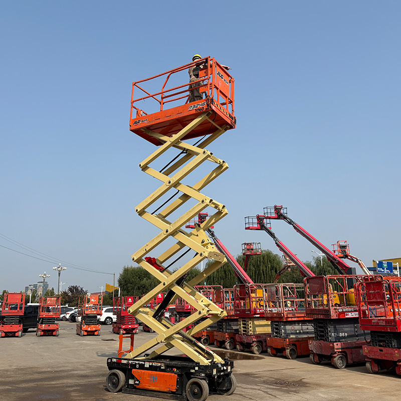 JLG R3246