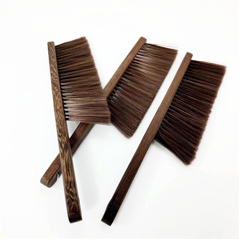 268 chicken wings wooden bed brush (6267)