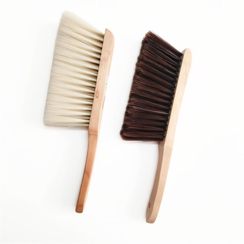 Wooden bed brush (sharpened wire) large