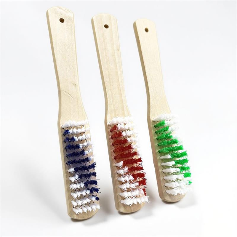 720 long handled wooden shoe brush