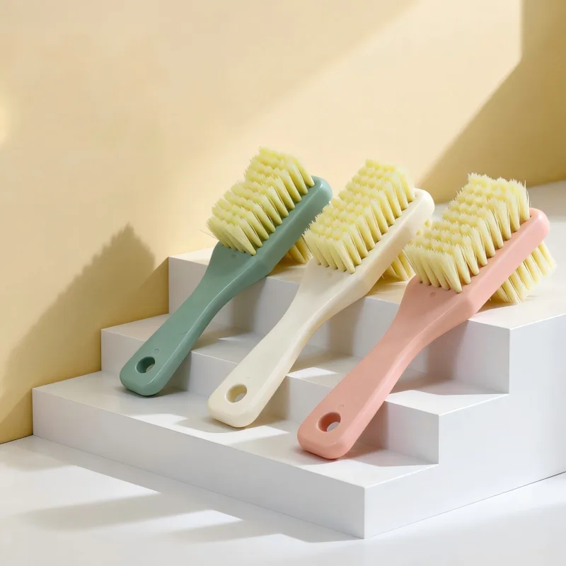 242 pairs of shoe brushes