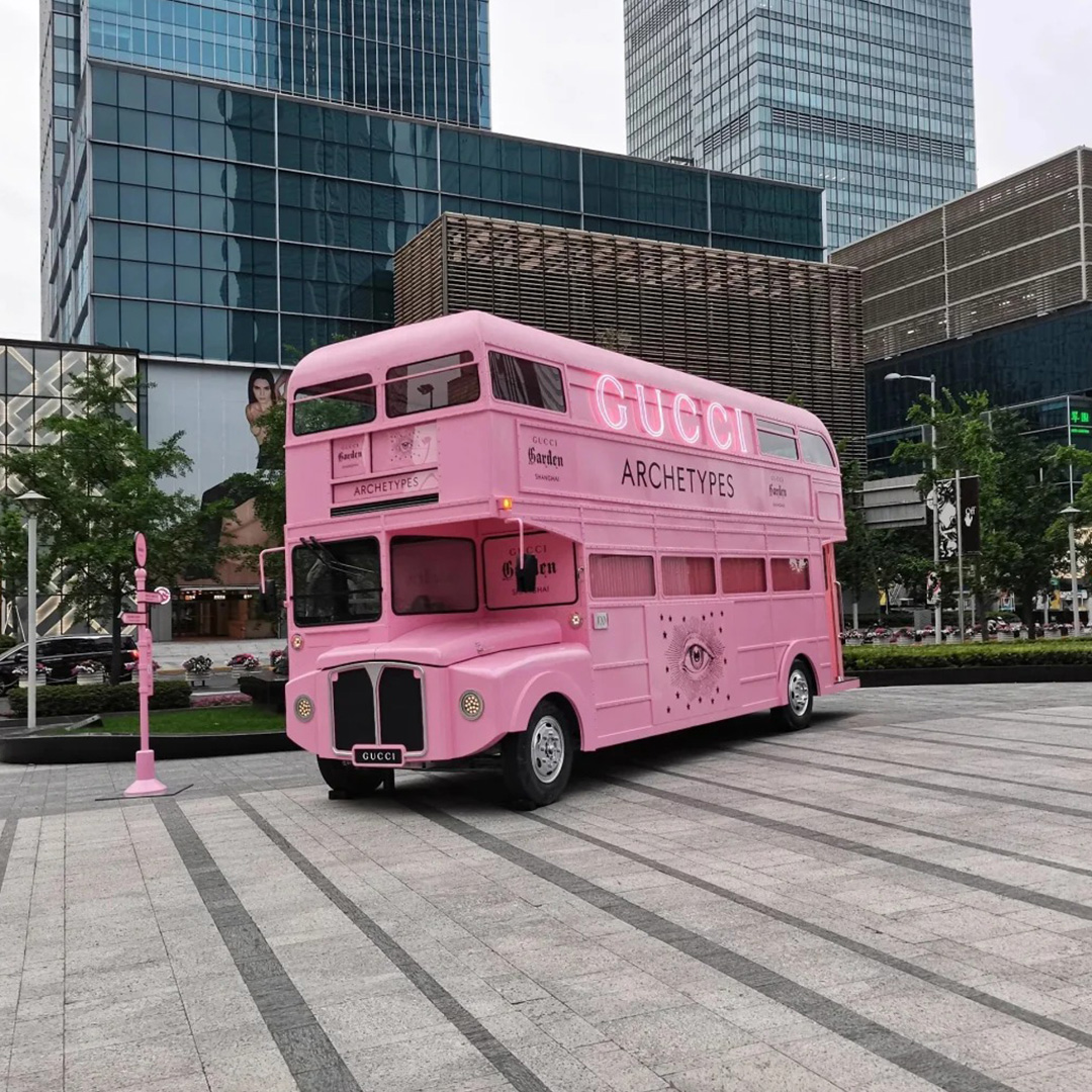 Dining car and bus