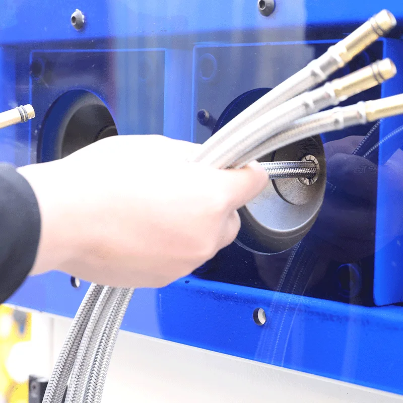 Hose crimping machine