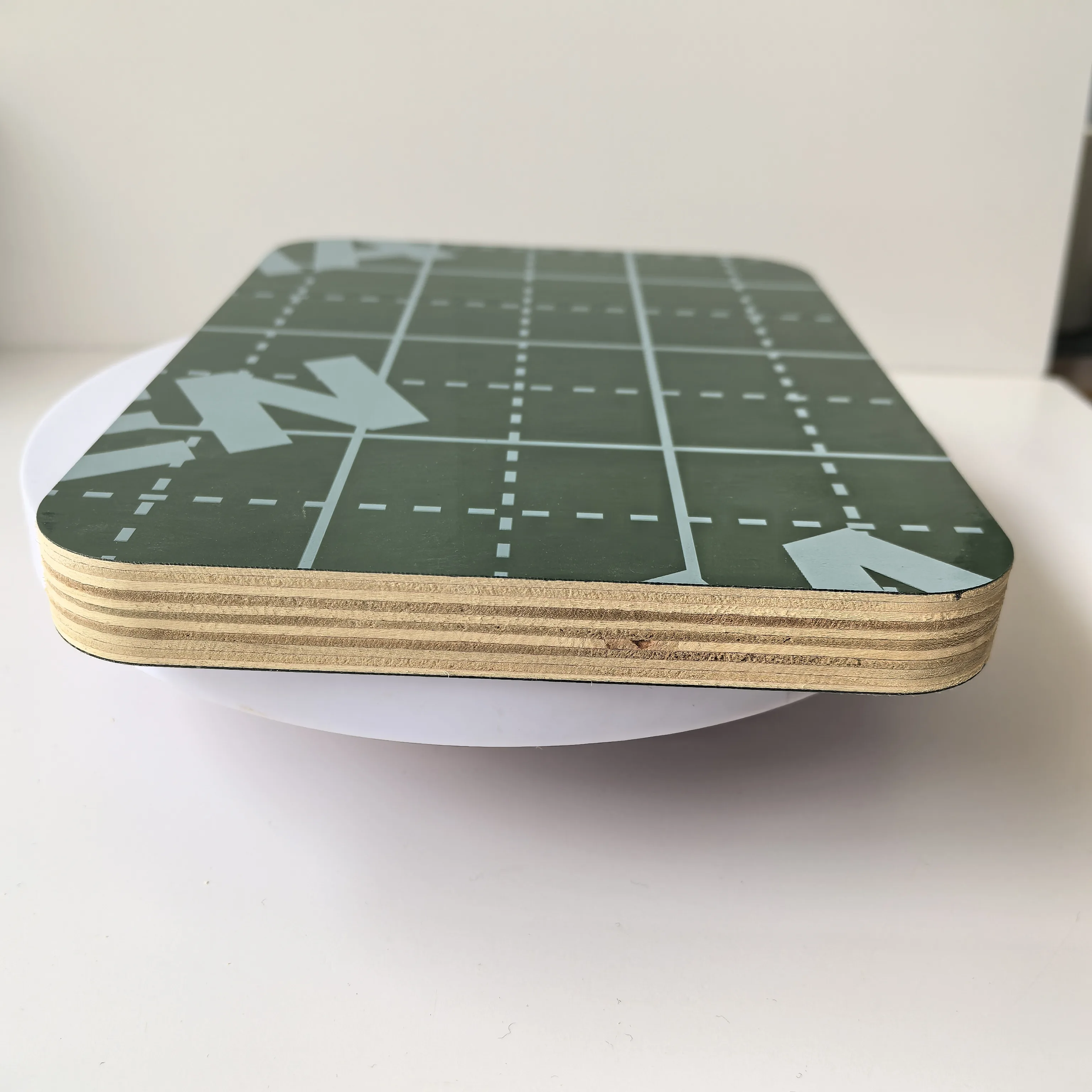 18mm Green PP Plastic Film Faced Plywood for Concrete Shuttering Formwork Construction