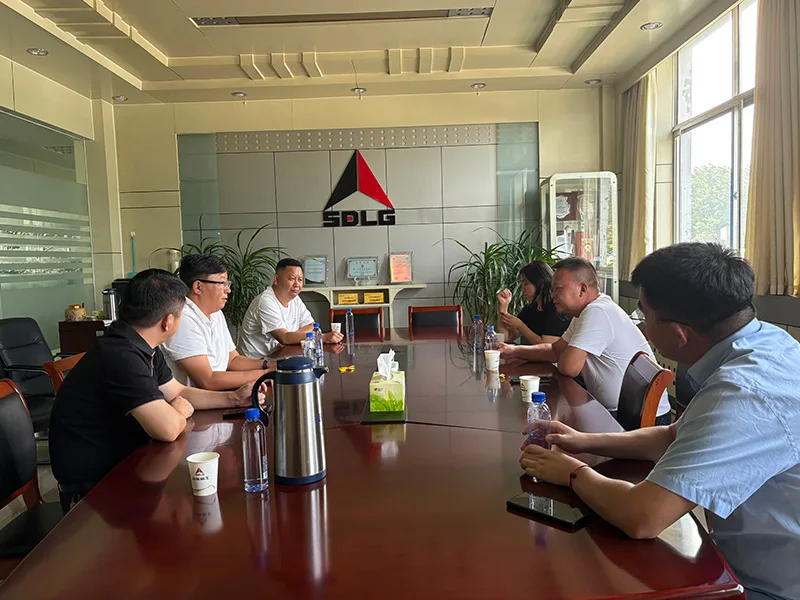 Company Executives Visited Shandong Lingong’s Main Manufacturing Plant.