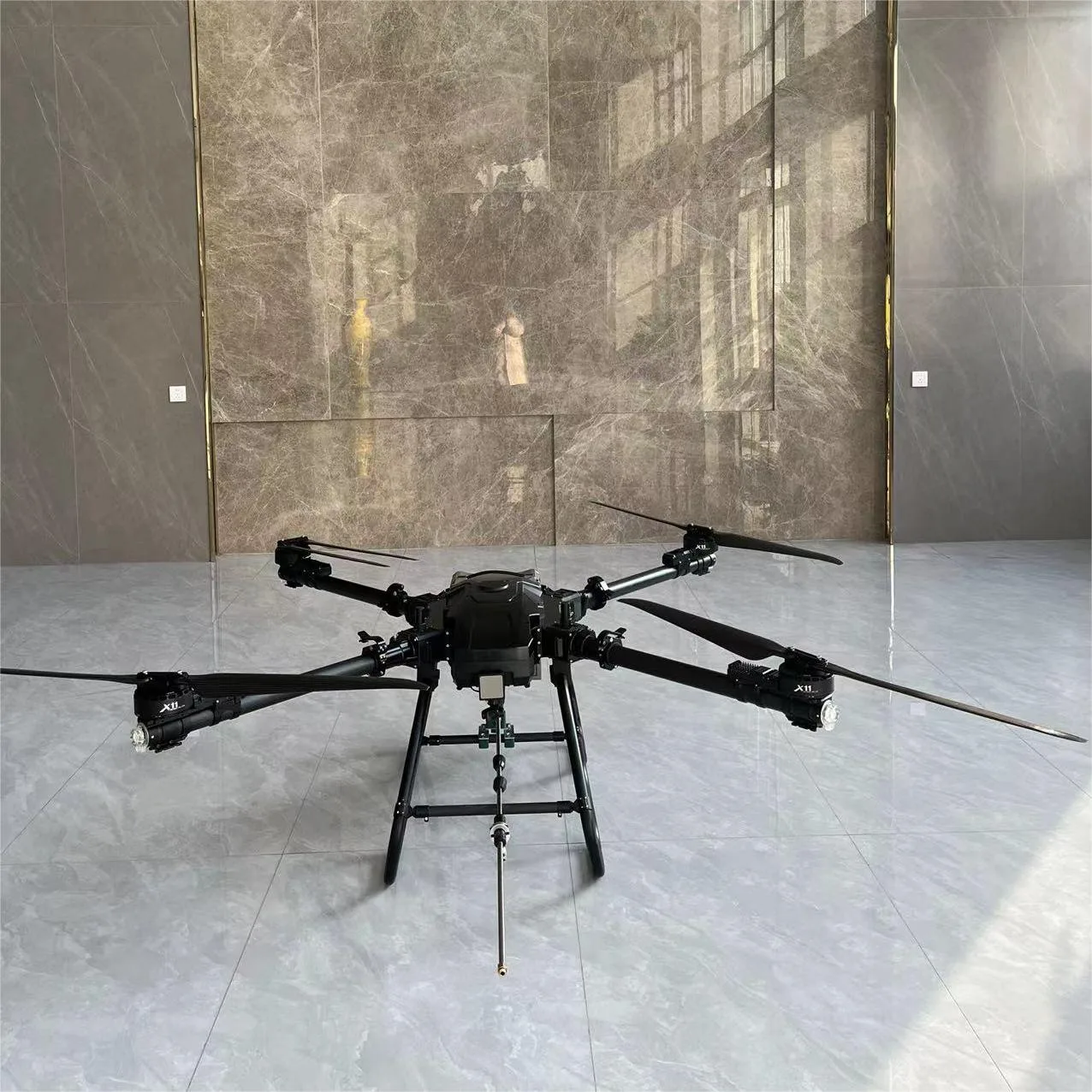 YUEQUN C50 window cleaning drone
